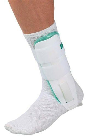 Mueller Ankle Gel Brace